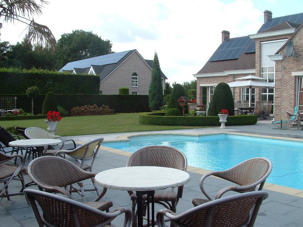 B&B Bij Lieve En Jos 하셀트 외부 사진